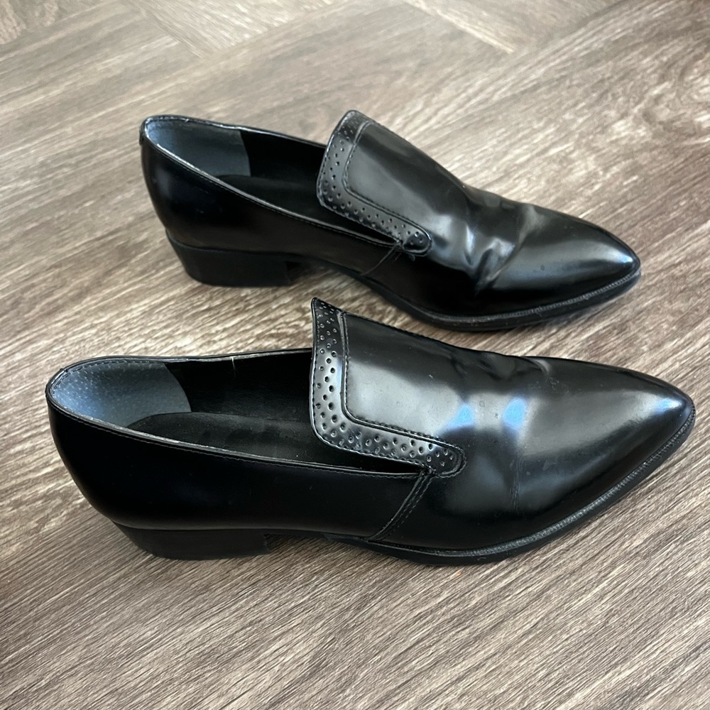 Marc Fisher black leather loafers